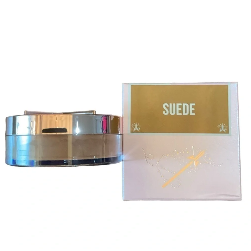 Jeffree Star Magic Star Luminous Setting Powder in Suede